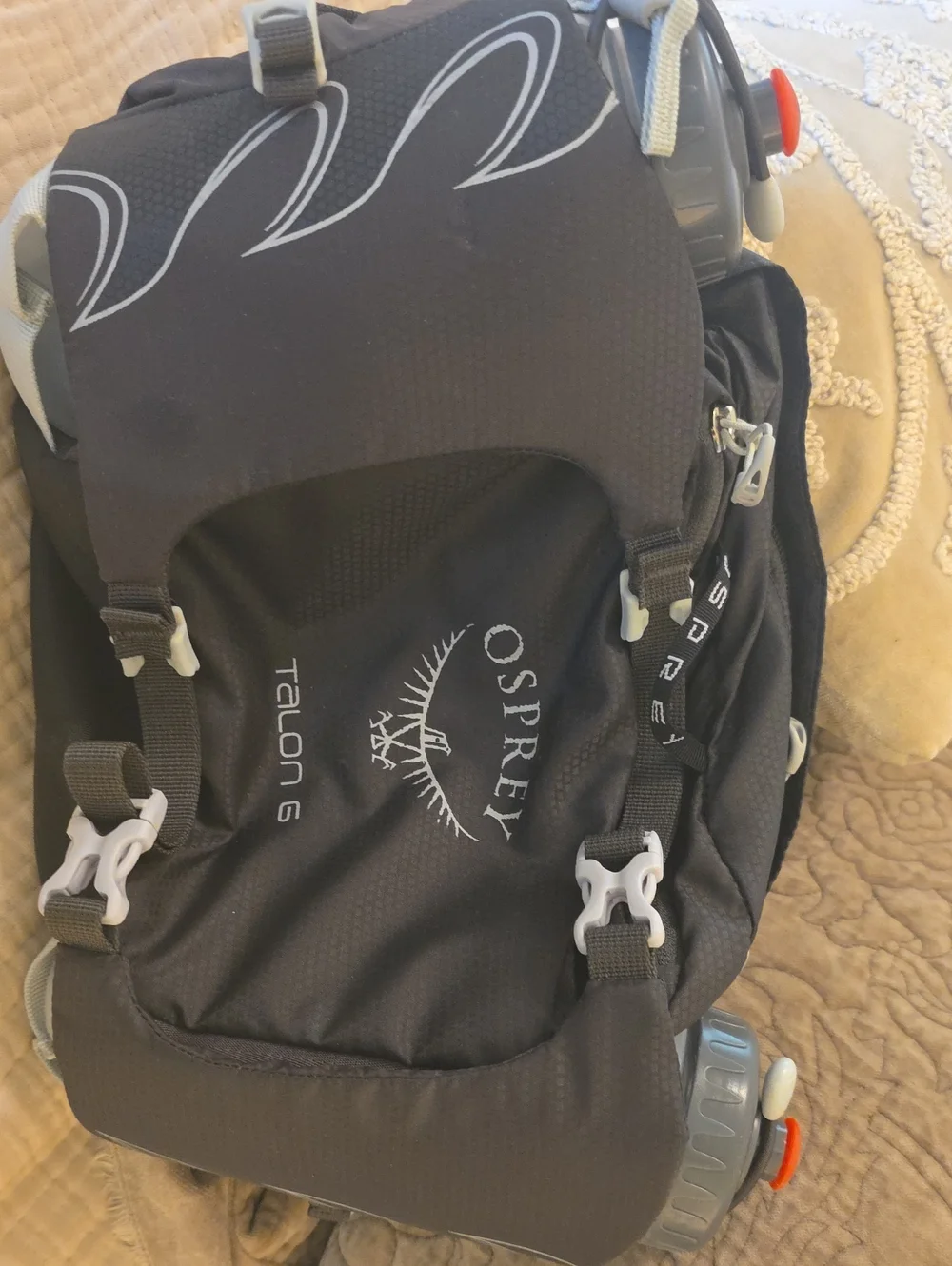 OSPREY Talon 6 Black and Gray Compact Hiking Backpack
